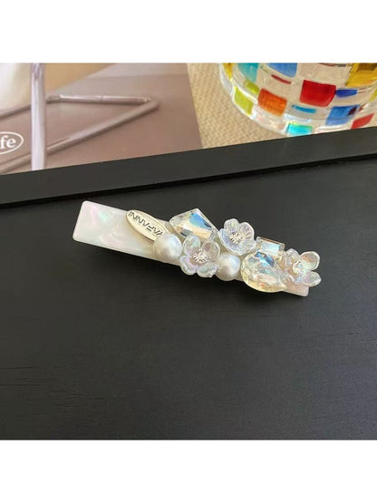 Beau - Geometric Flower Small Hair Clip