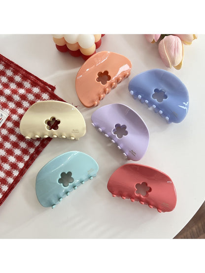 Beau - Hollowed-Out Flower-Shaped Hair Clip