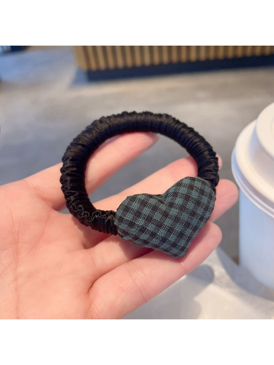 Gifty - Sweet Heart Print Scrunchie