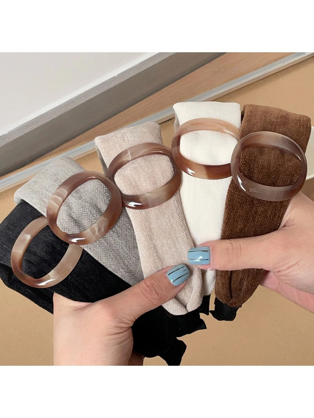 Gifty - Wide Band Circular Headband