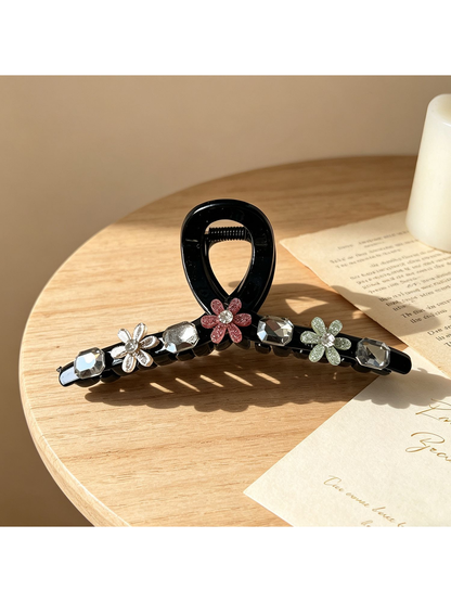 Beau - Floral Detail Plastic Hair Claw Clip