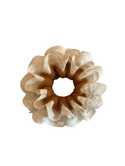 Gifty - Knitted Lace Hair Scrunchie