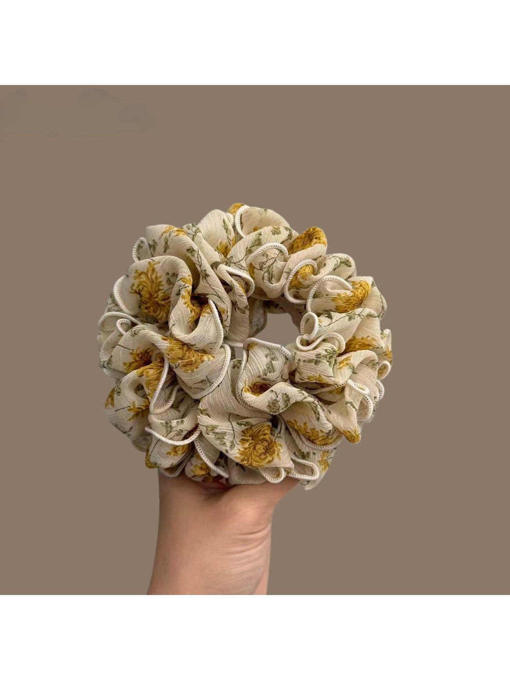 Gifty - Flower Print Ruffled Polyester Scrunchie