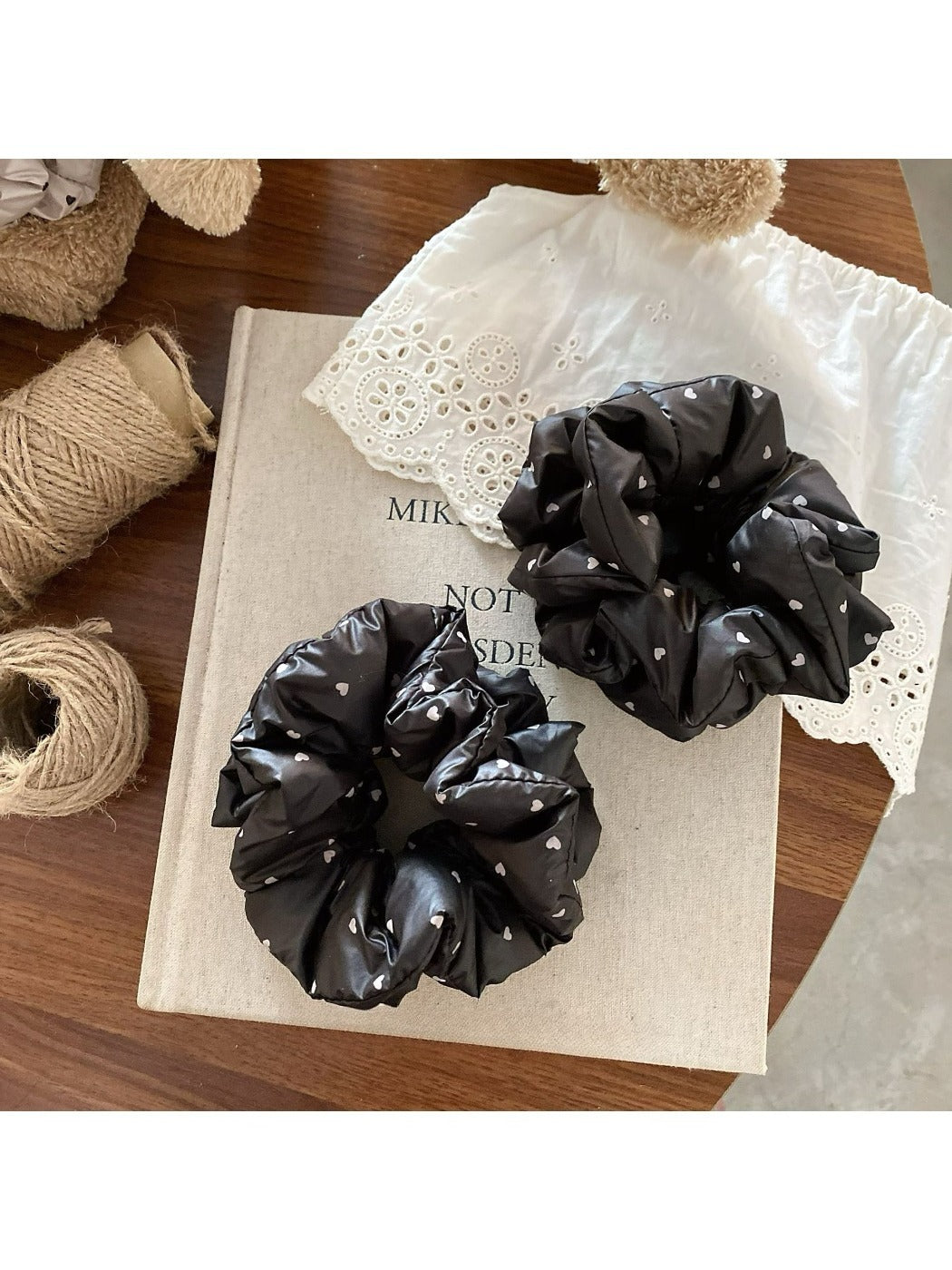 Gifty - Love Dot Sponge Hair Ties Scrunchies