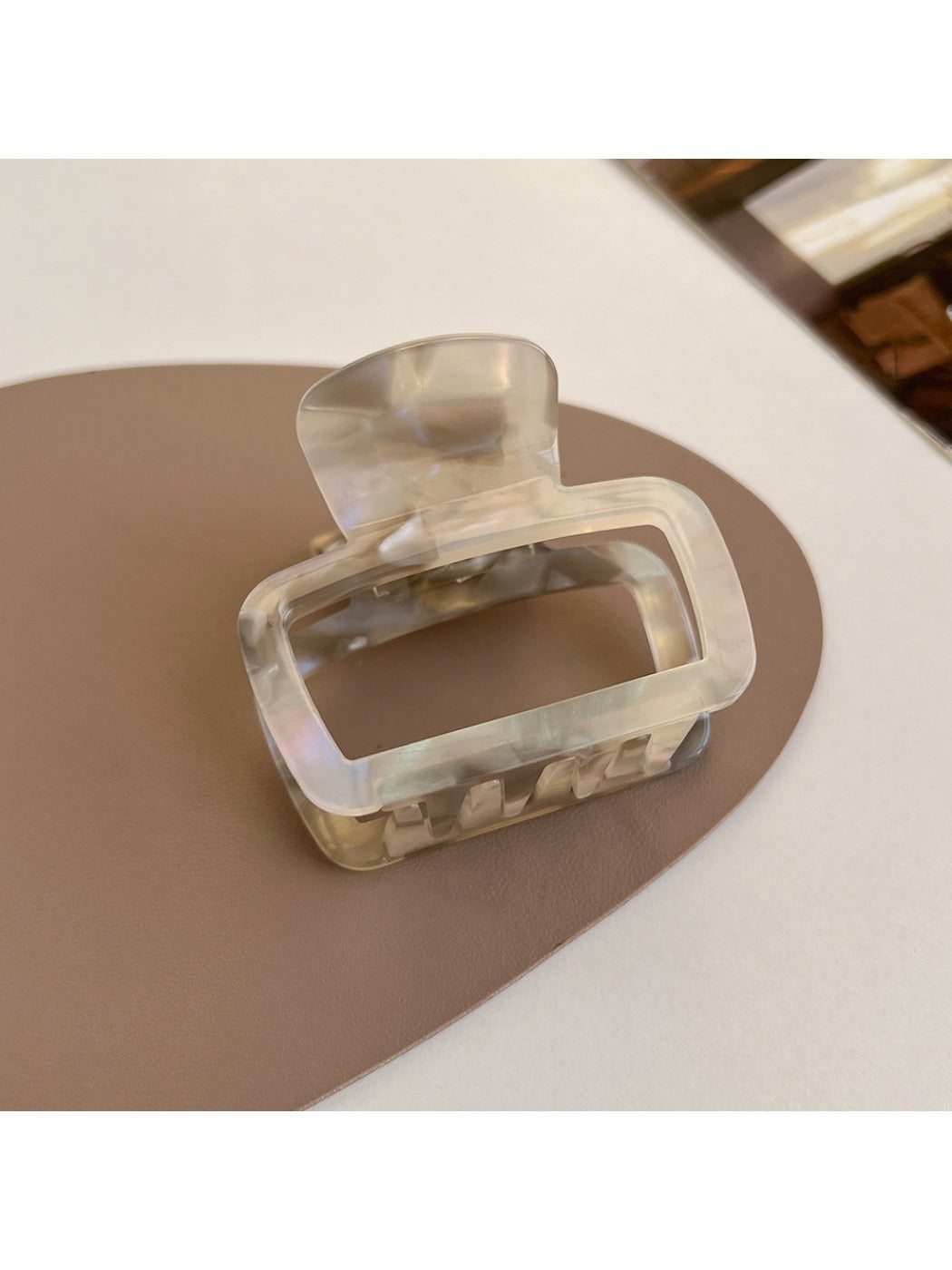 Beau - Square-Shaped Openwork Hair Clip
