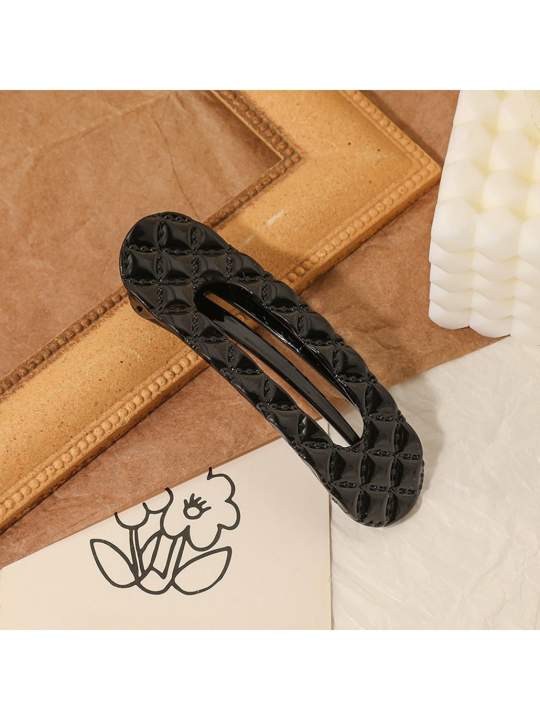 Beau - Beautiful Shiny Hair Clip