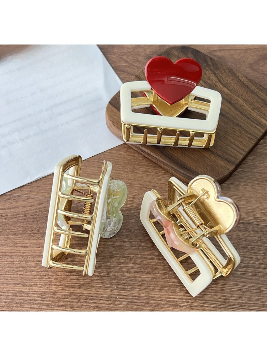 Beau - Valentine'S Heart Shaped Square Claw Clip