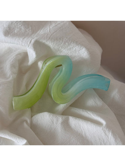 Beau - Glossy Jelly Finish Flower Star Claw Clip