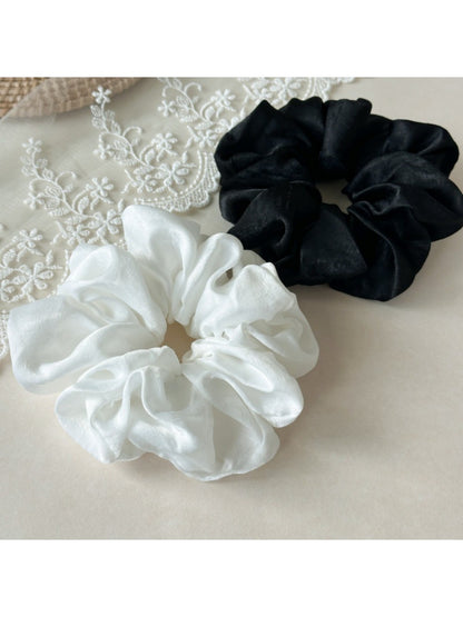 Gifty - Elegant Satin Scrunchie Thick