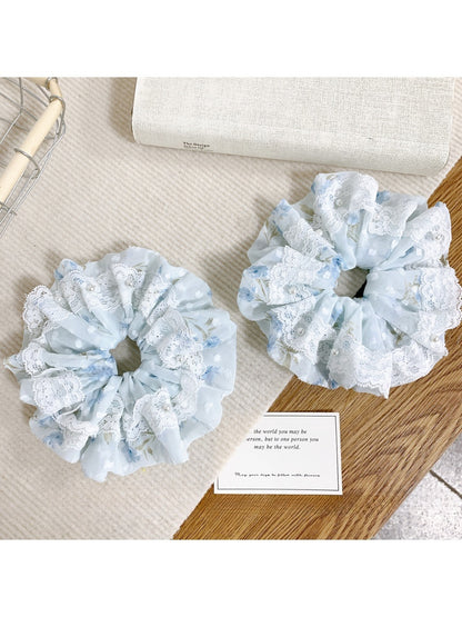 Gifty - Floral Lace Hair Loop