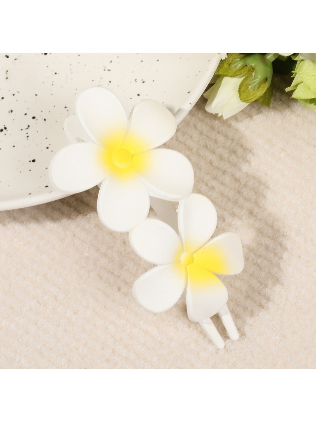 Beau - Colorful Flower Hair Clip