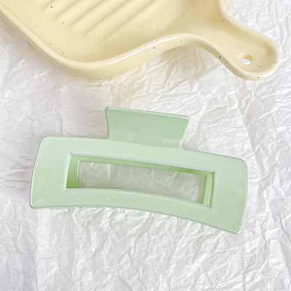 Beau - Geometric Plastic Line Detail Claw Hair Clip