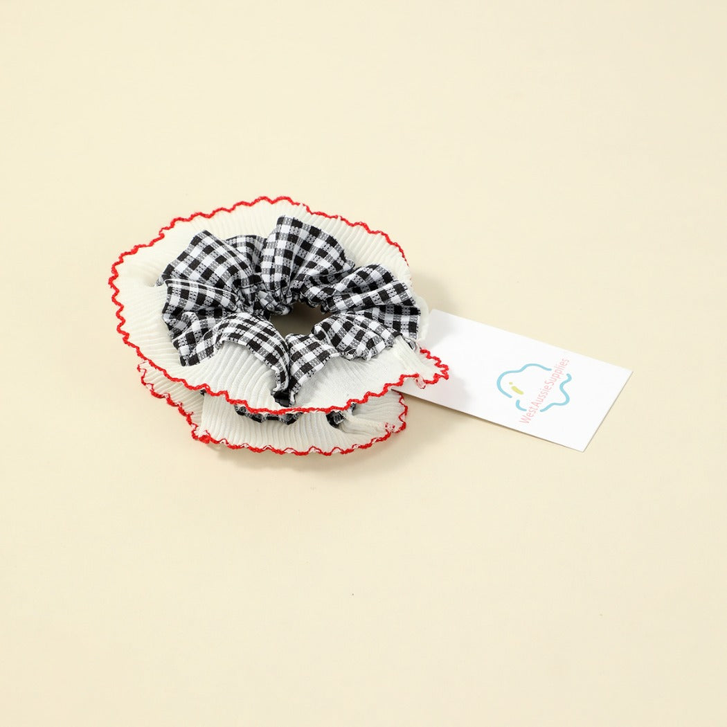 Gifty - Ruffled Lace Scrunchie