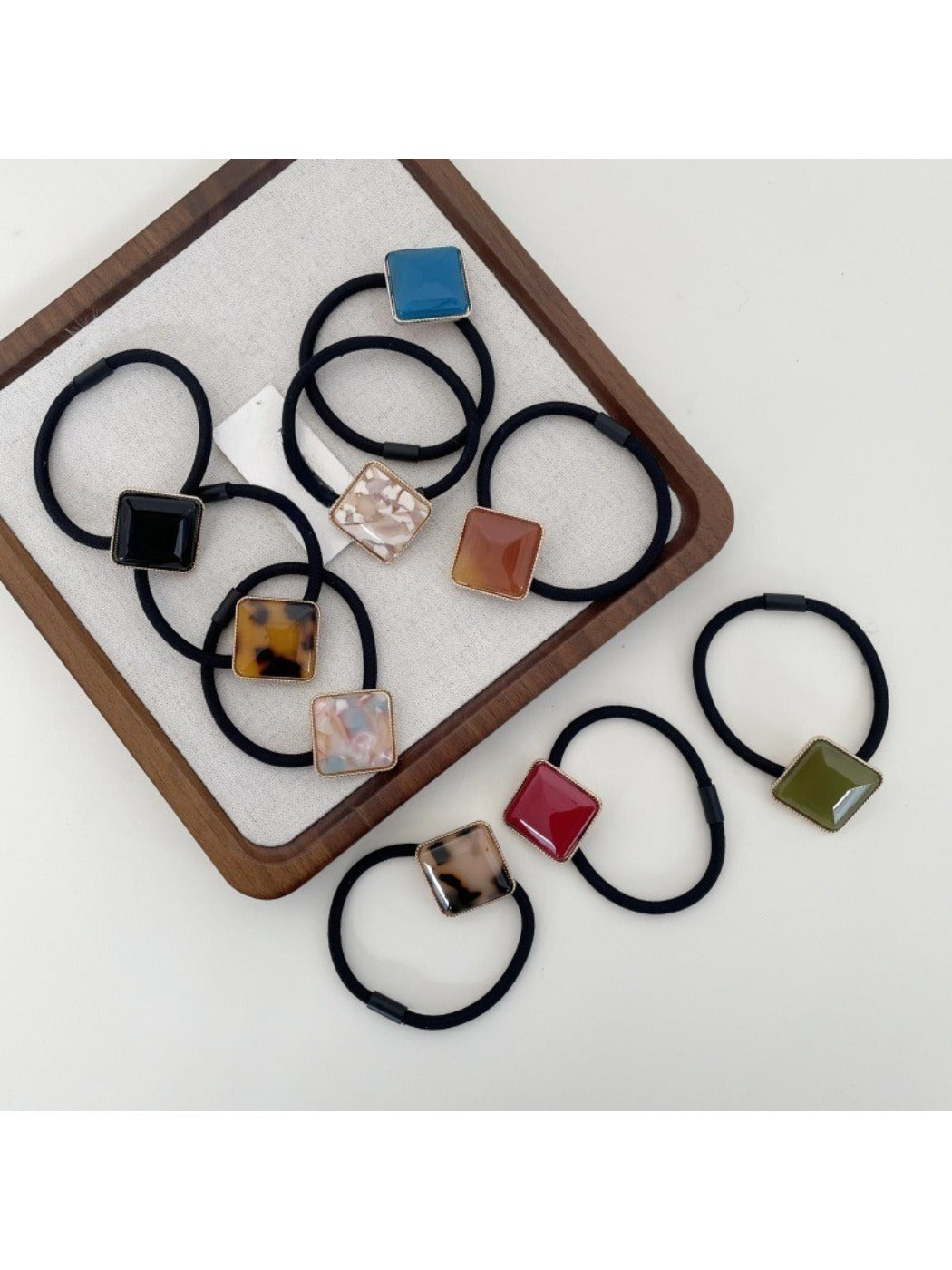 Gifty - Cute Square Acetate Hair Tie