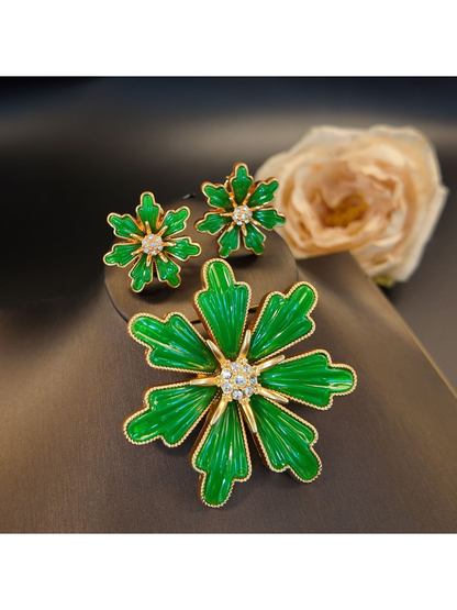 Brovia - Vintage Floral Petal Rhinestone Brooch