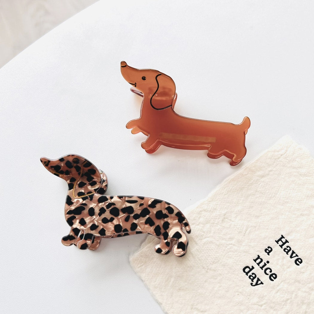 Beau - Leopard Print Dachshund Claw Clip