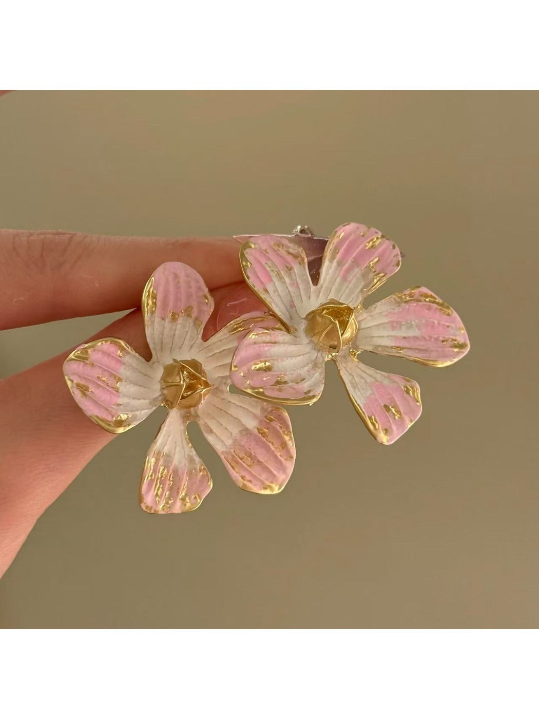 Earedge - Pink Vintage Flower Earrings