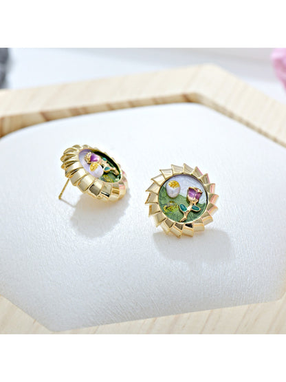 Earedge - Vintage Floral Stud Earrings