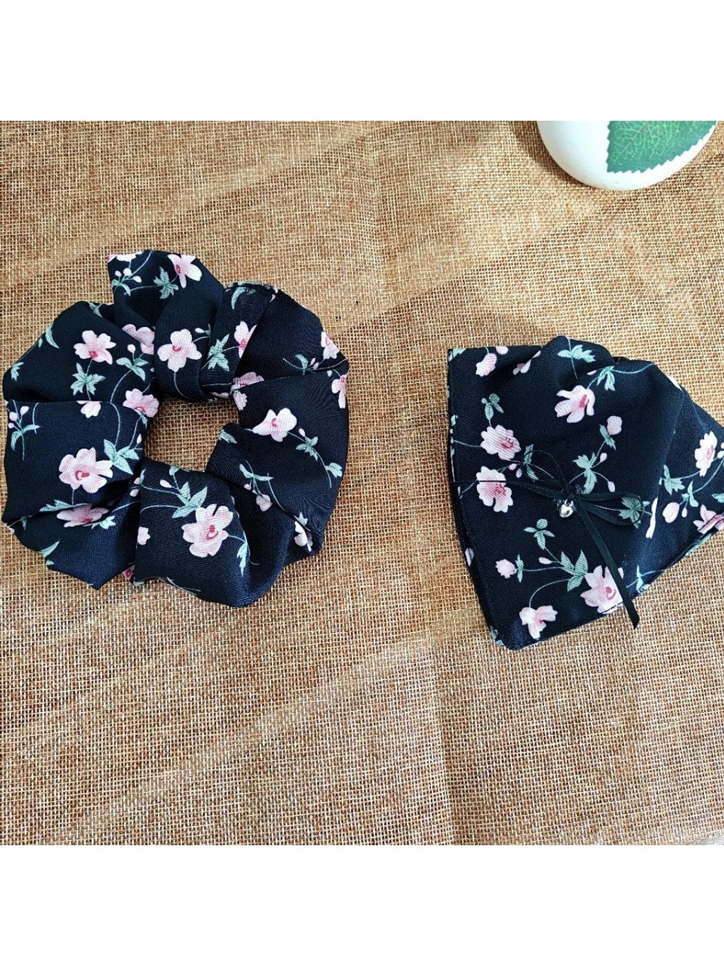 Gifty - Floral Print Square Scarf Style Scrunchie
