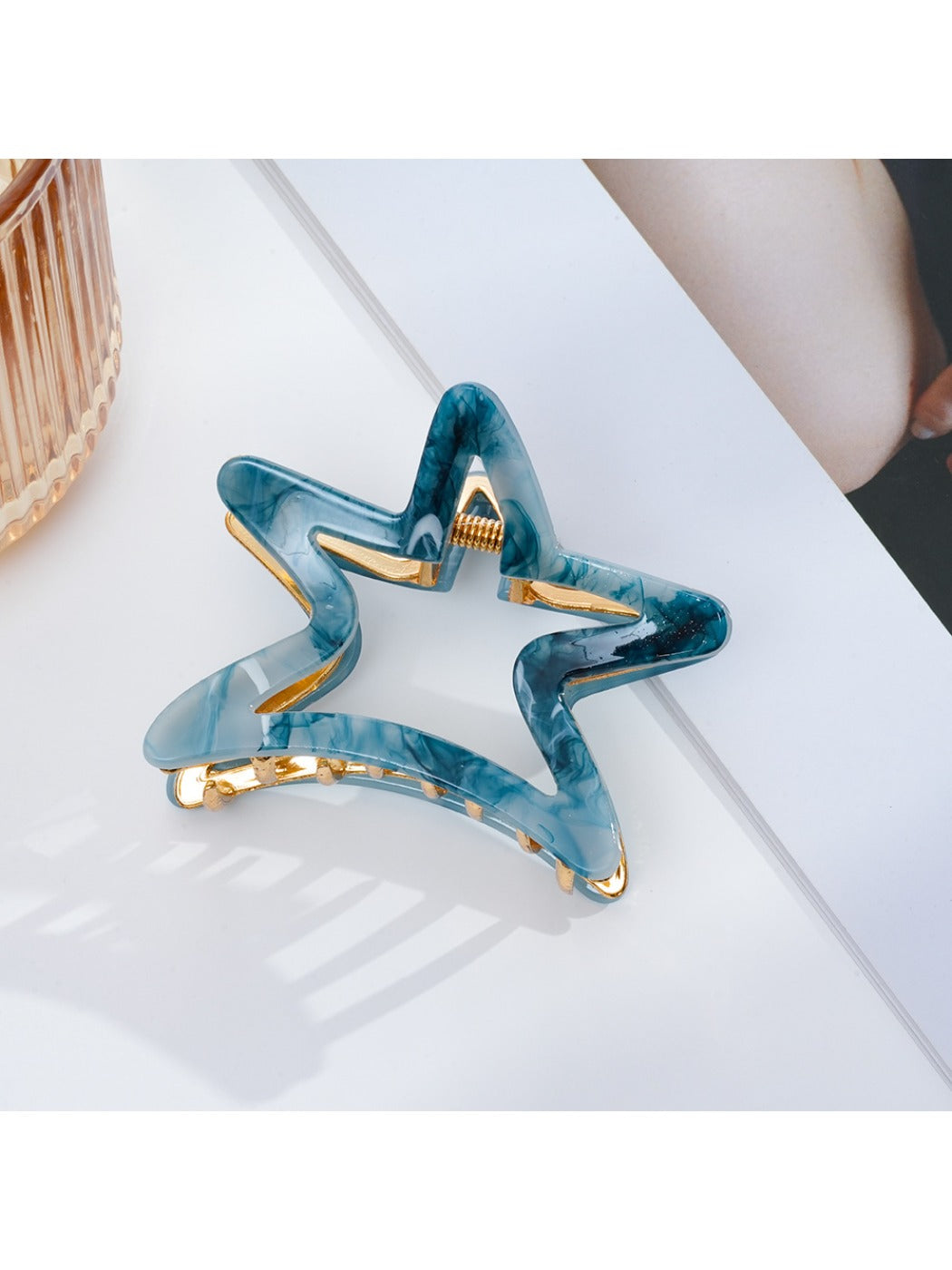 Beau - Minimalist Star Cut Out Claw Clip