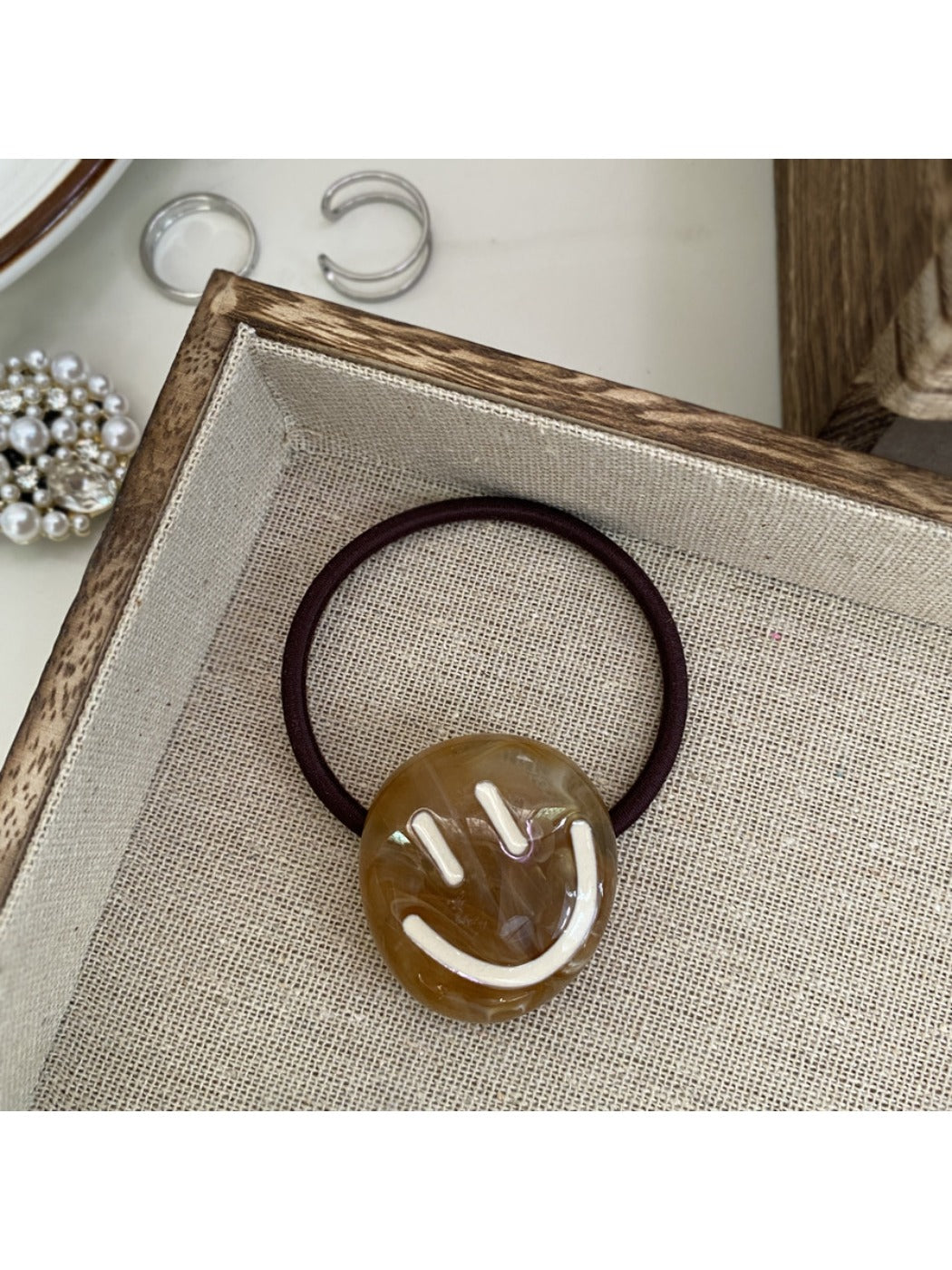 Gifty - Simple Cute Smiley Face Hair Tie