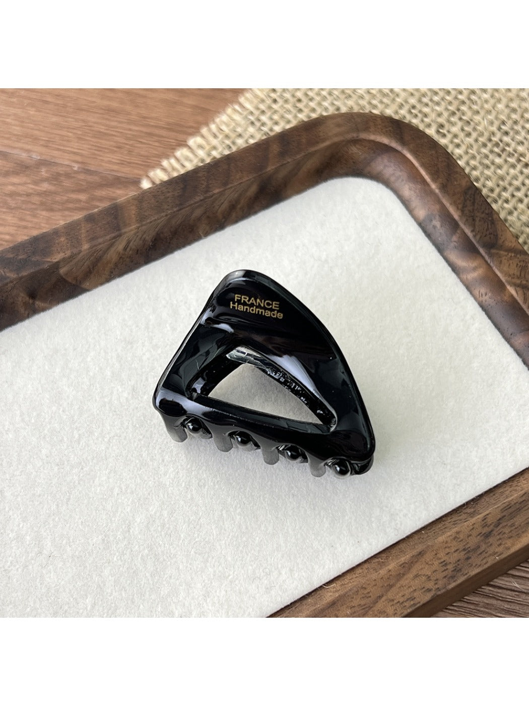 Beau - Triangular Openwork Hair Claw Clip