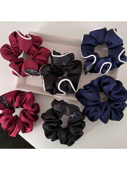 Gifty - Luxury Satin Scrunchie Hair Ties