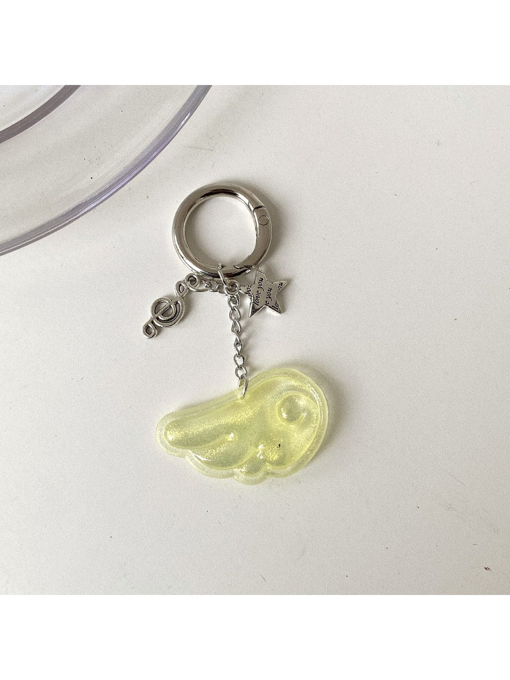 Keypus - Acrylic Alloy Wing Music Note Bag Charm Keychain