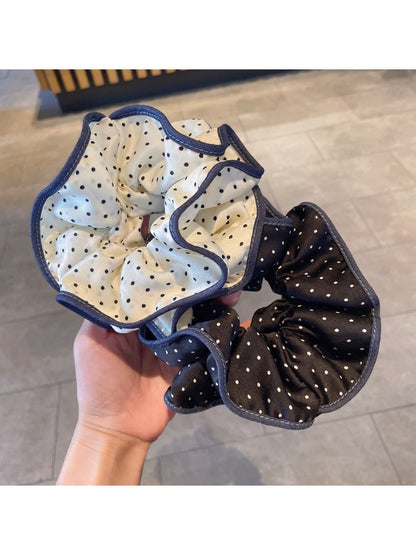 Gifty - Pola Dot Ruffle Scrunchie