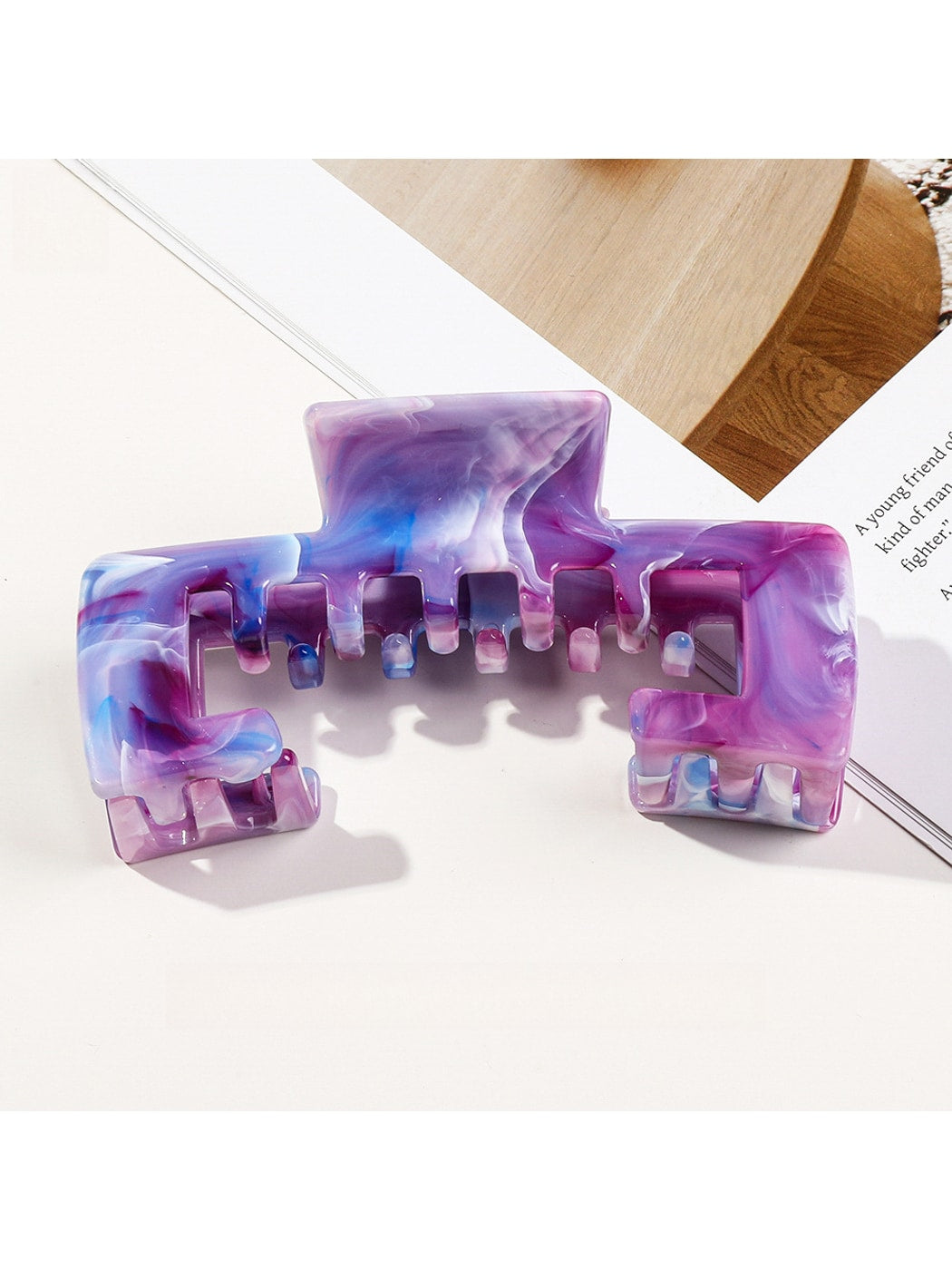 Beau - Geometric Marble Style PC Claw Hair Clip