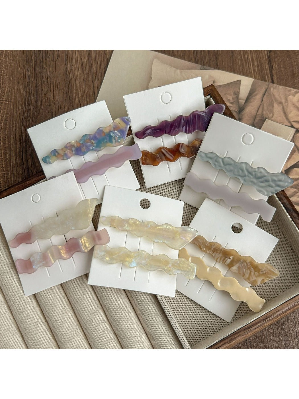 Beau - A Pair of Duckbill Hair Clips