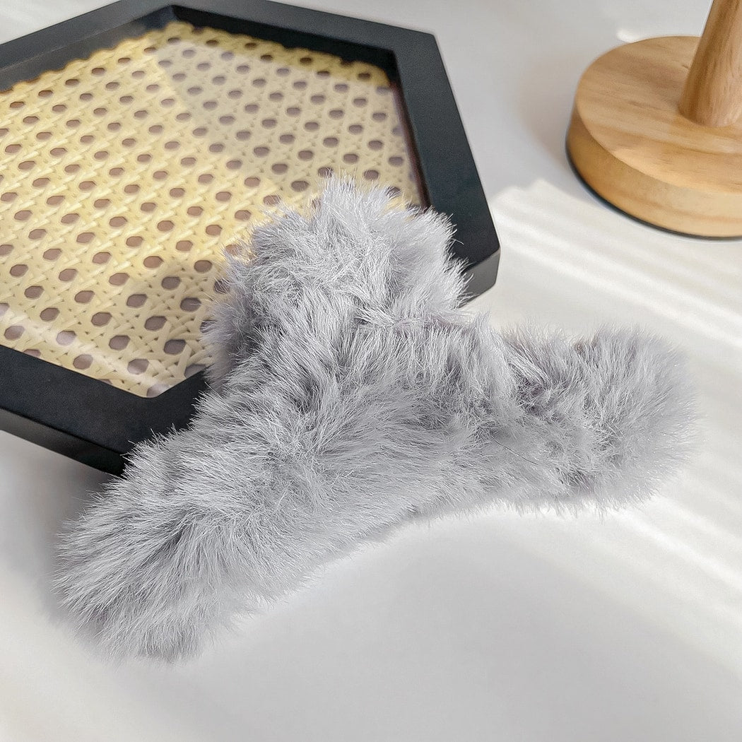Beau - Cute Plush Triangle Detail Claw Clip