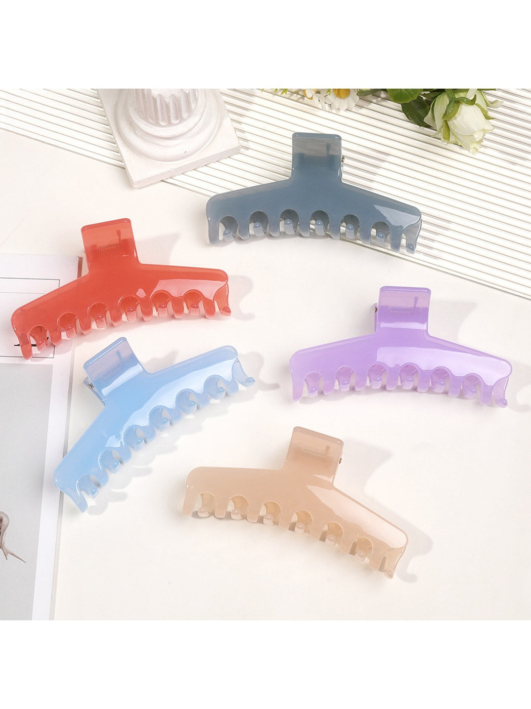 Beau - Jelly Finish Wide Shape Women's Claw Hair Clip