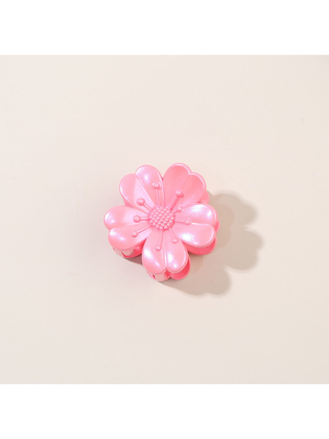 Beau - Minimalist Flower Hair Claw Clip