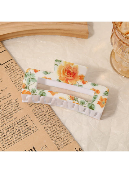 Beau - Elegant Openwork Floral Square Claw Clip