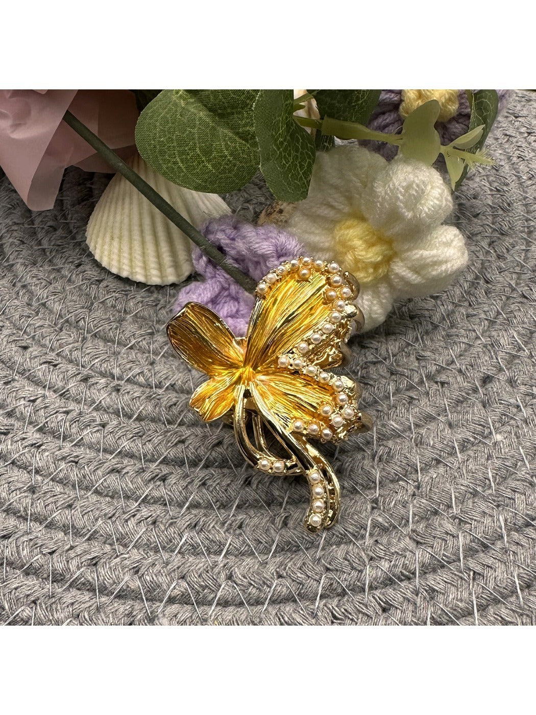Beau - Gentle Colorful Flower Shaped Hair Clip