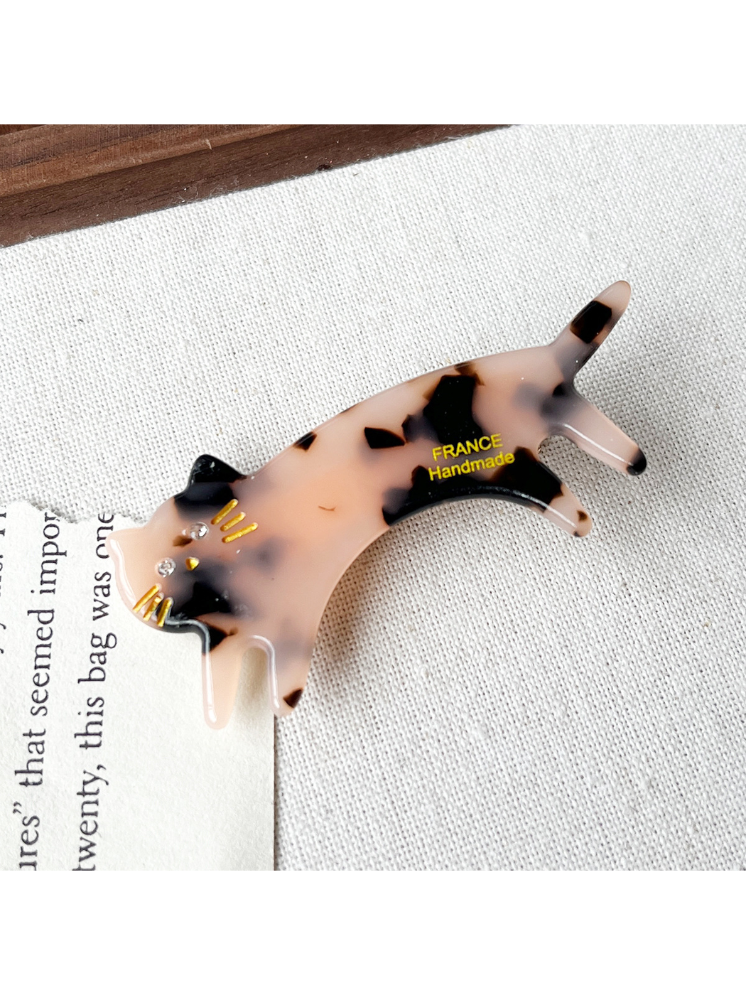 Beau - Modern Minimal Cat Acetate Duckbill Hair Clip