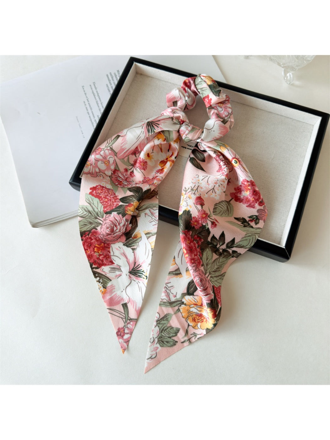 Gifty - Satin Printed Triangle Scrunchie