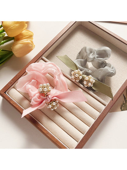 Gifty - Satin Floral Hair Tie