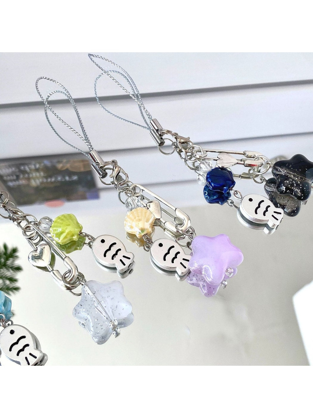 Keypus - Alloy Accent Star Fish Bag Charm Keychain
