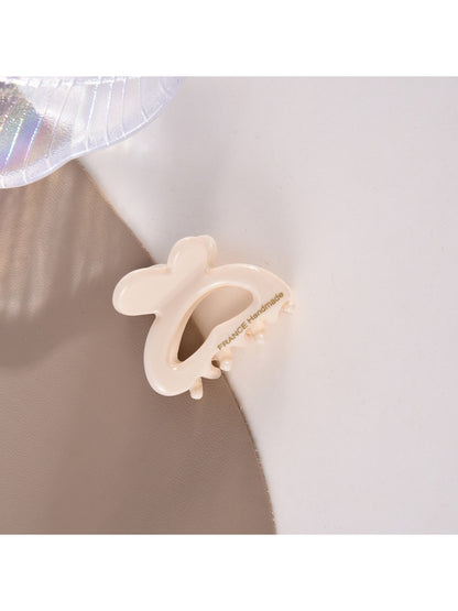 Beau - Adorable Openwork Bunny Ear Claw Clip