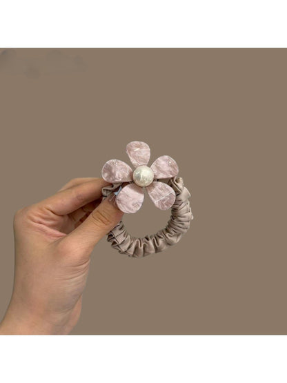 Gifty - Flower Scrunchie with Floral Accent