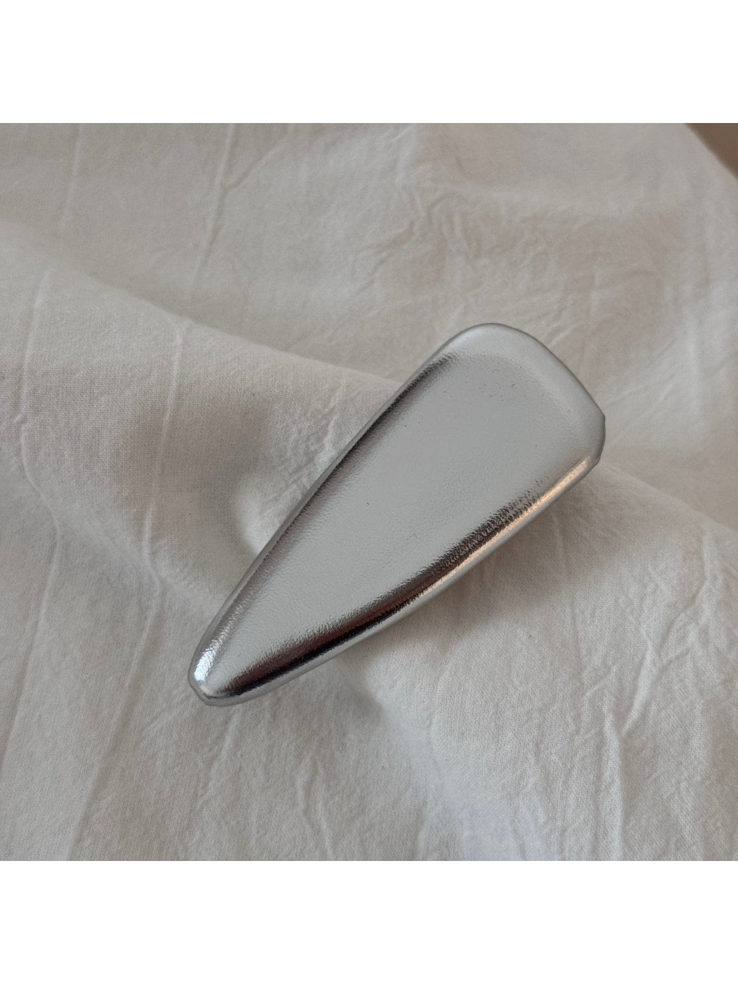 Beau - Glossy Irregular Triangle Side Hair Clip