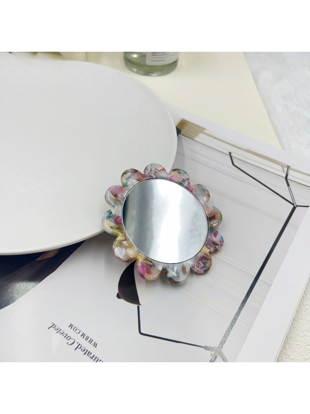 Mirroray - Acetic Acid Plate Sunflower Small Round Mirror