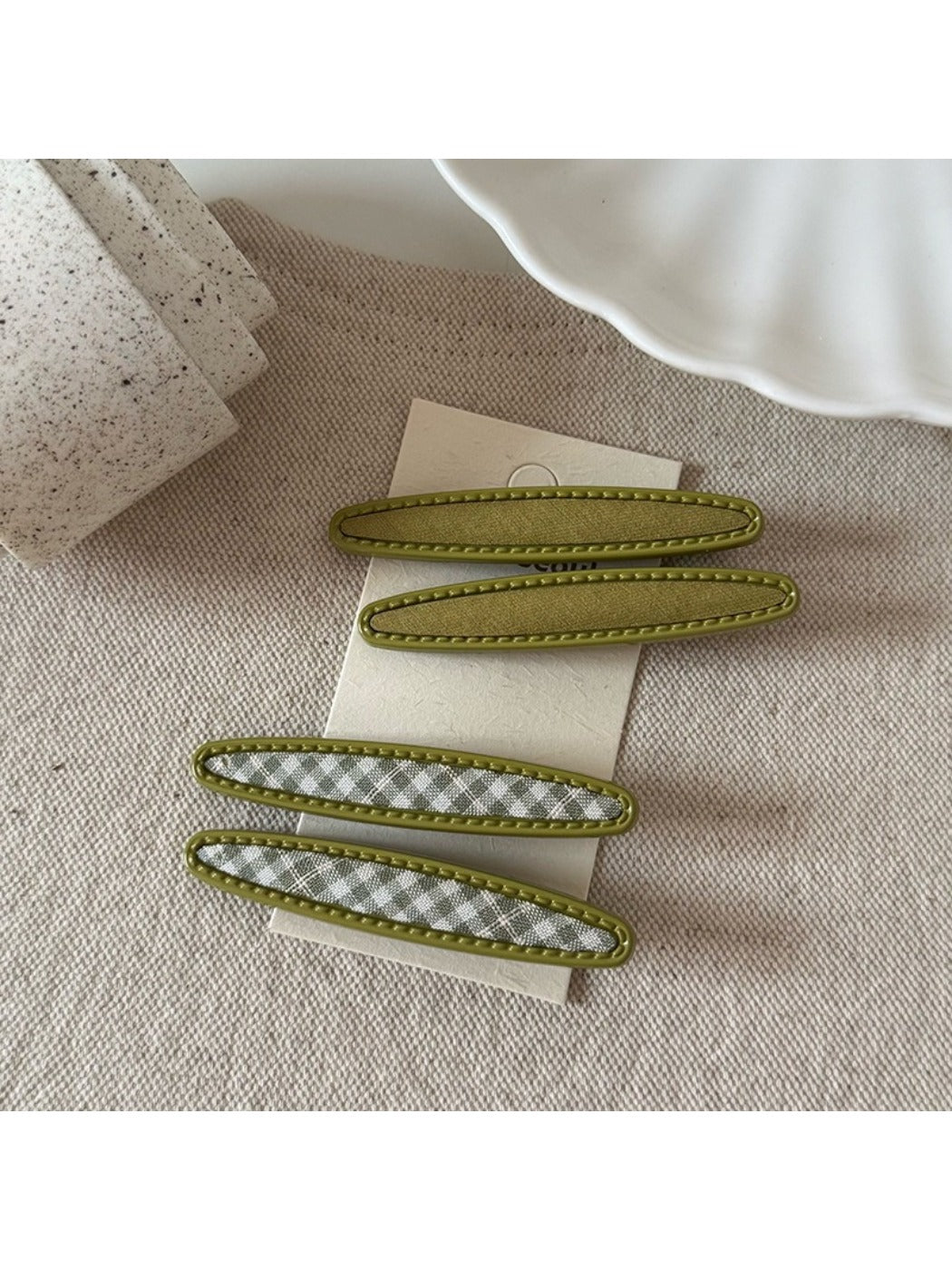 Beau - An Elegant Green Hair Clip