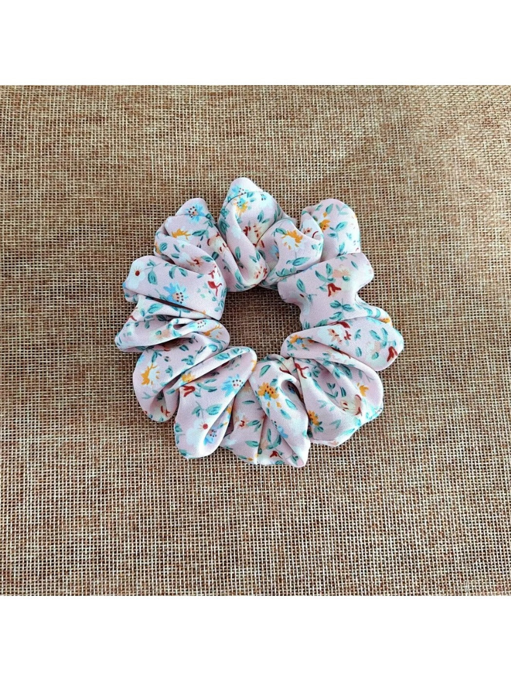 Gifty - Floral Print Polyester Fabric Ponytail Scrunchie