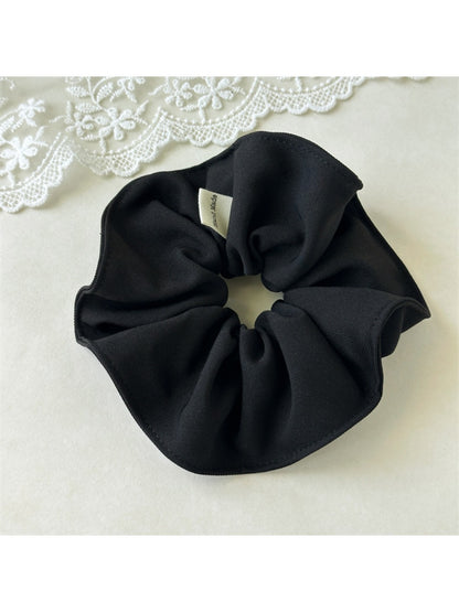 Gifty - Soft Fabric Hair Scrunchie