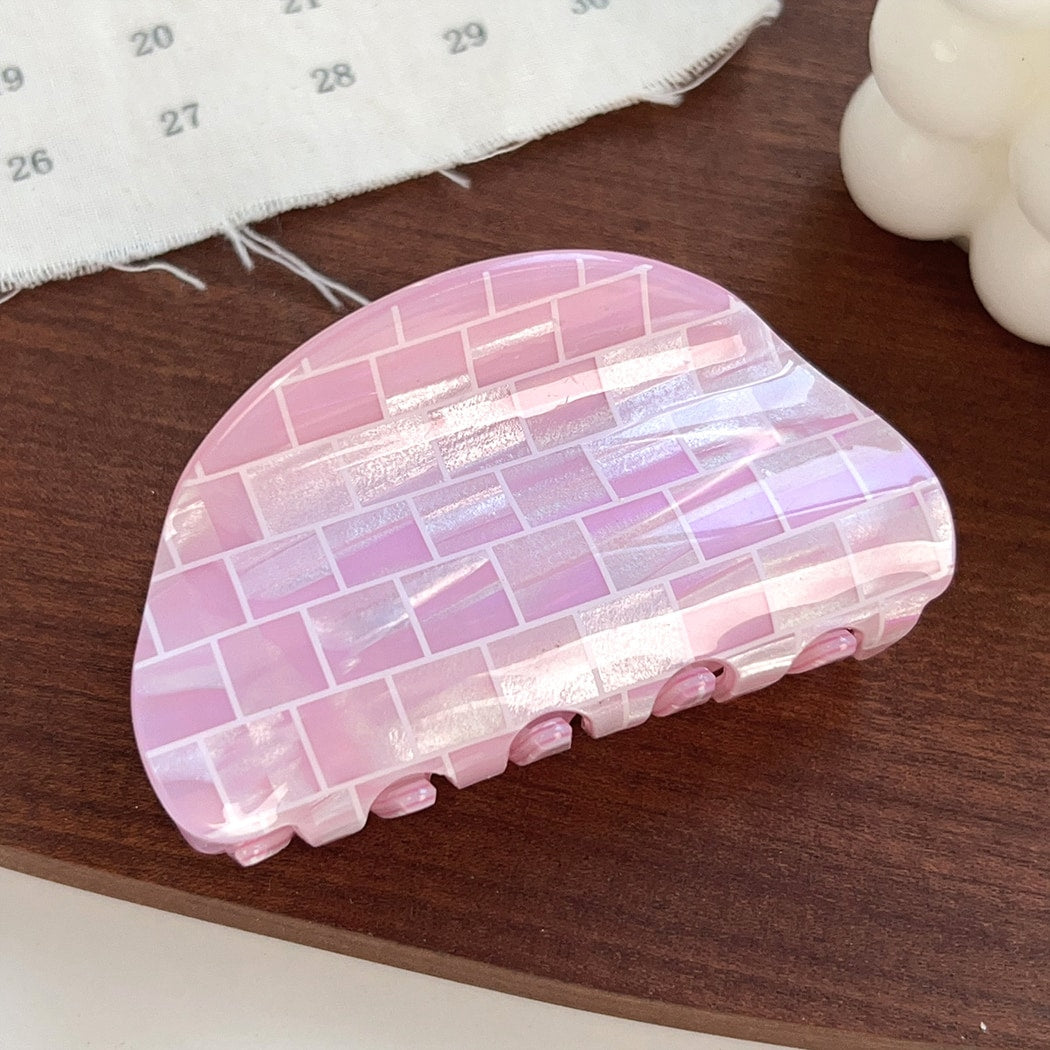 Beau - Plaid PVC Semi-Round Claw Hair Clip