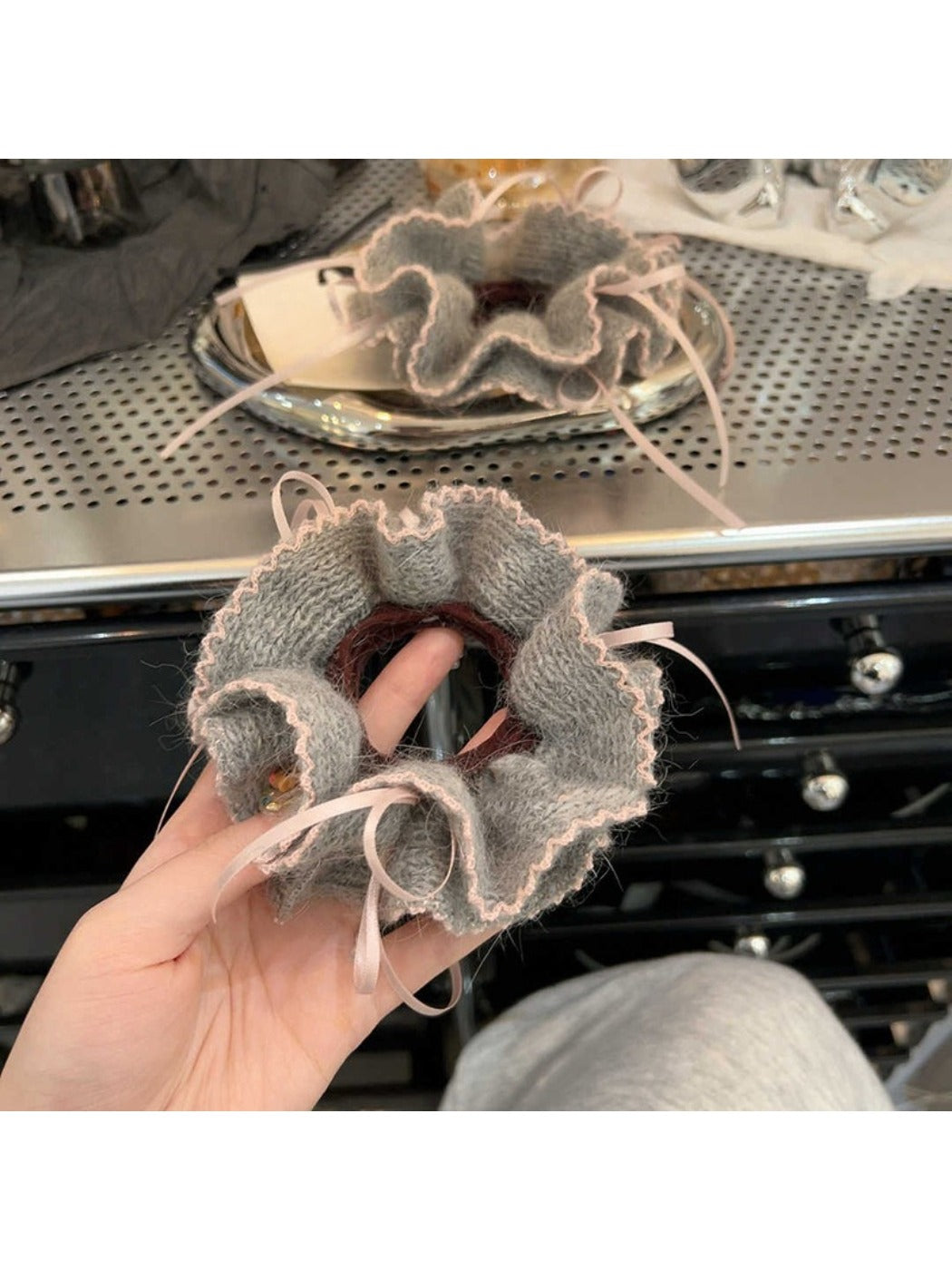 Gifty - Knitted Scrunchie Hair Tie