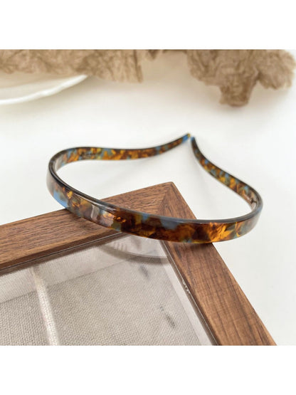 Gifty - Elegant Curved Slim Headband
